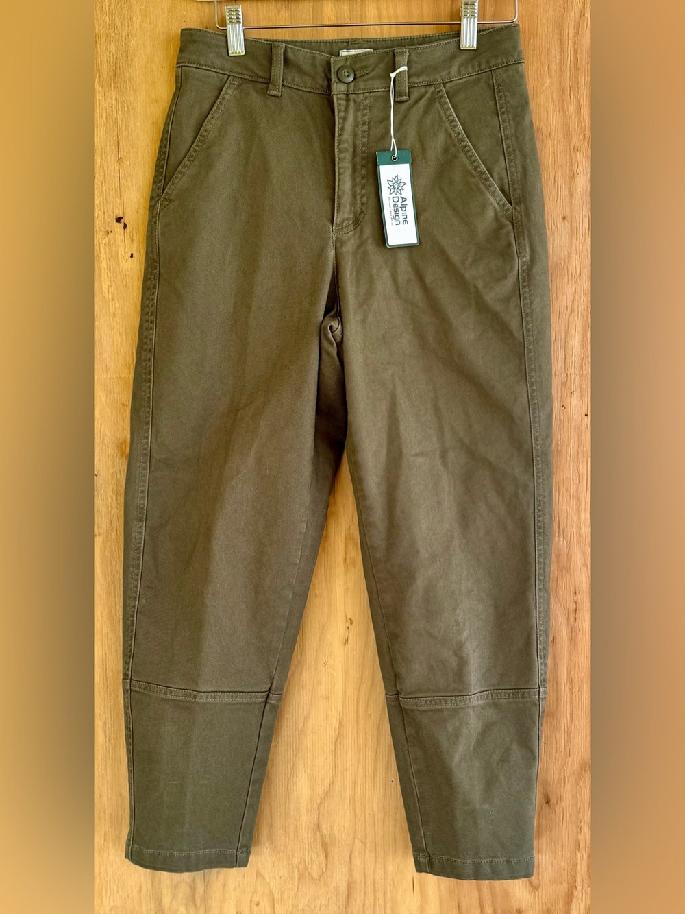 Alpine Design Olive Green Utility Pants Womens Size 4 Cropped Tapered Cotton NWT